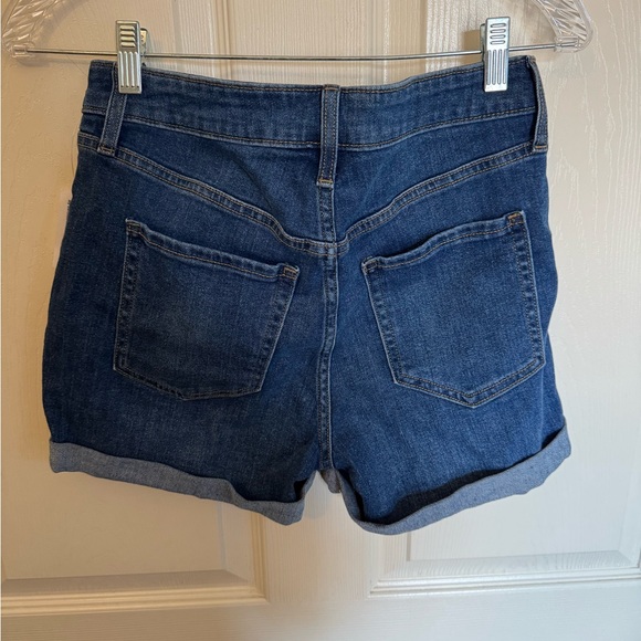 BNWT Old Navy Denim High Rise Shorts - Picture 2 of 2
